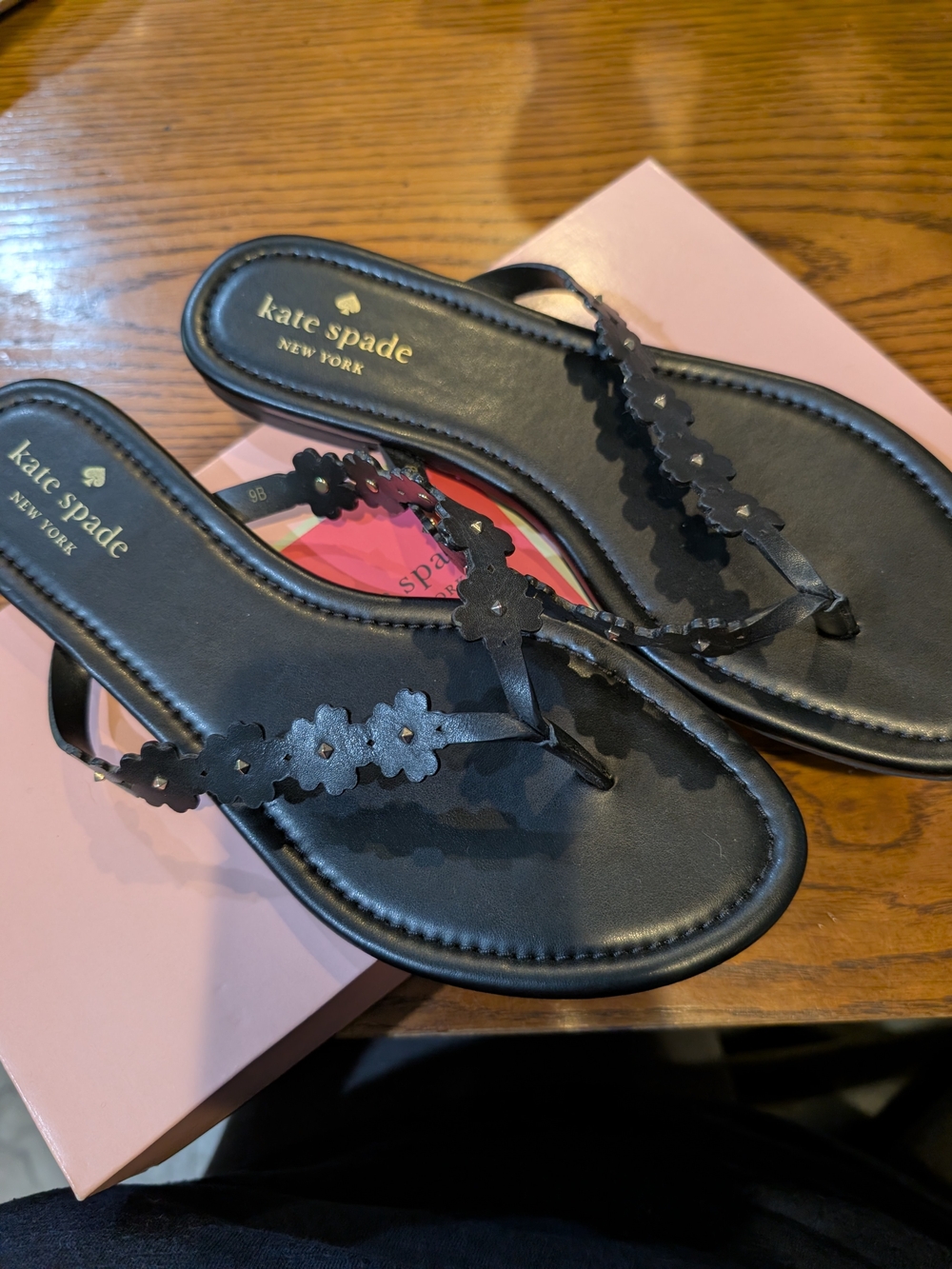 Kate Spade New York Black Floral Leather Thong Sandals